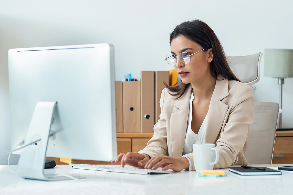 Software para gestionar dotación laboral: funcionalidades que debe tener